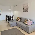 R23 Los Lagos 2 Bedroom Flat