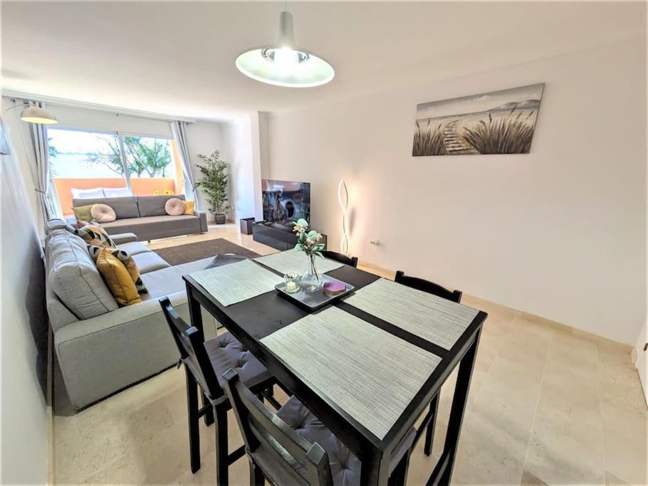 R23 Lagos 2 Bedroom Flat Apartment Marbella